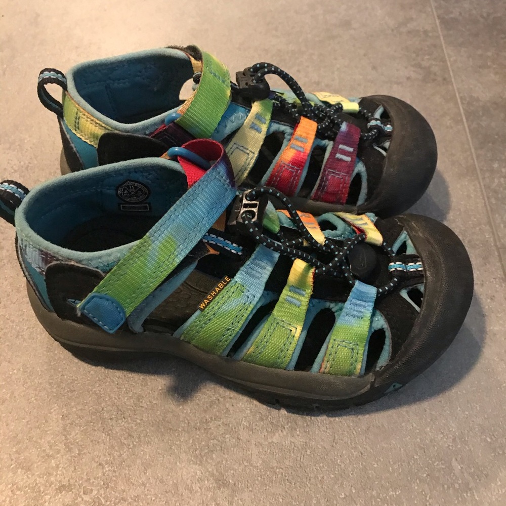 KEEN Little Kids' Newport H2 sandals water shoes size 11 tie dye rainbow